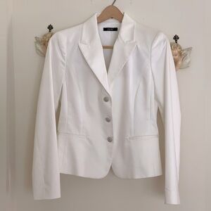 Tahari Cotton off white jacket size 12